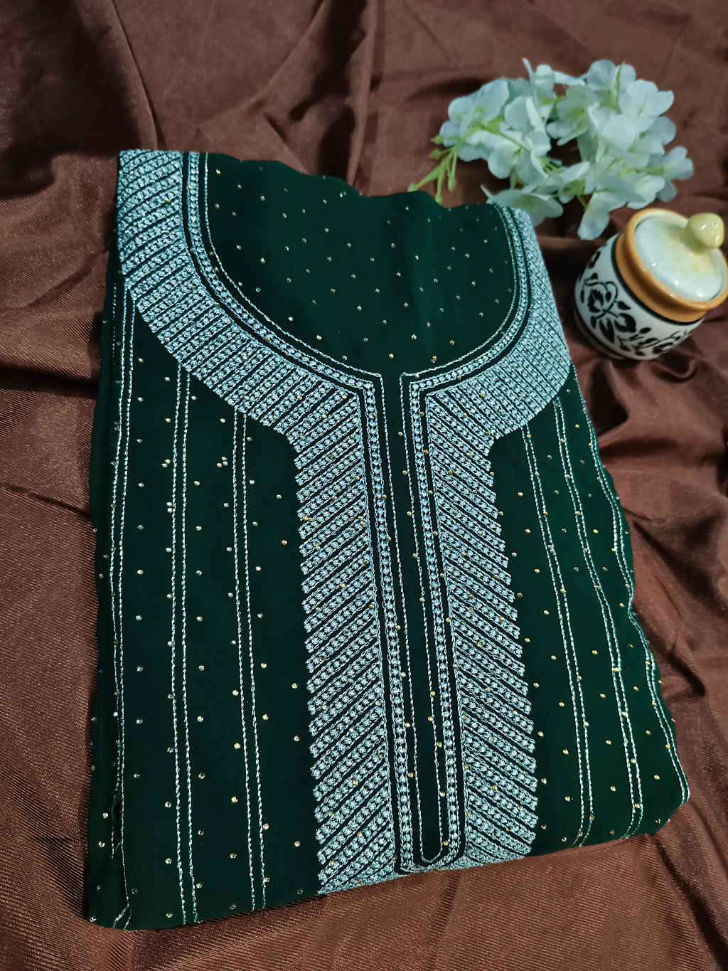 ✨ GREEN Aura Elegance ✨