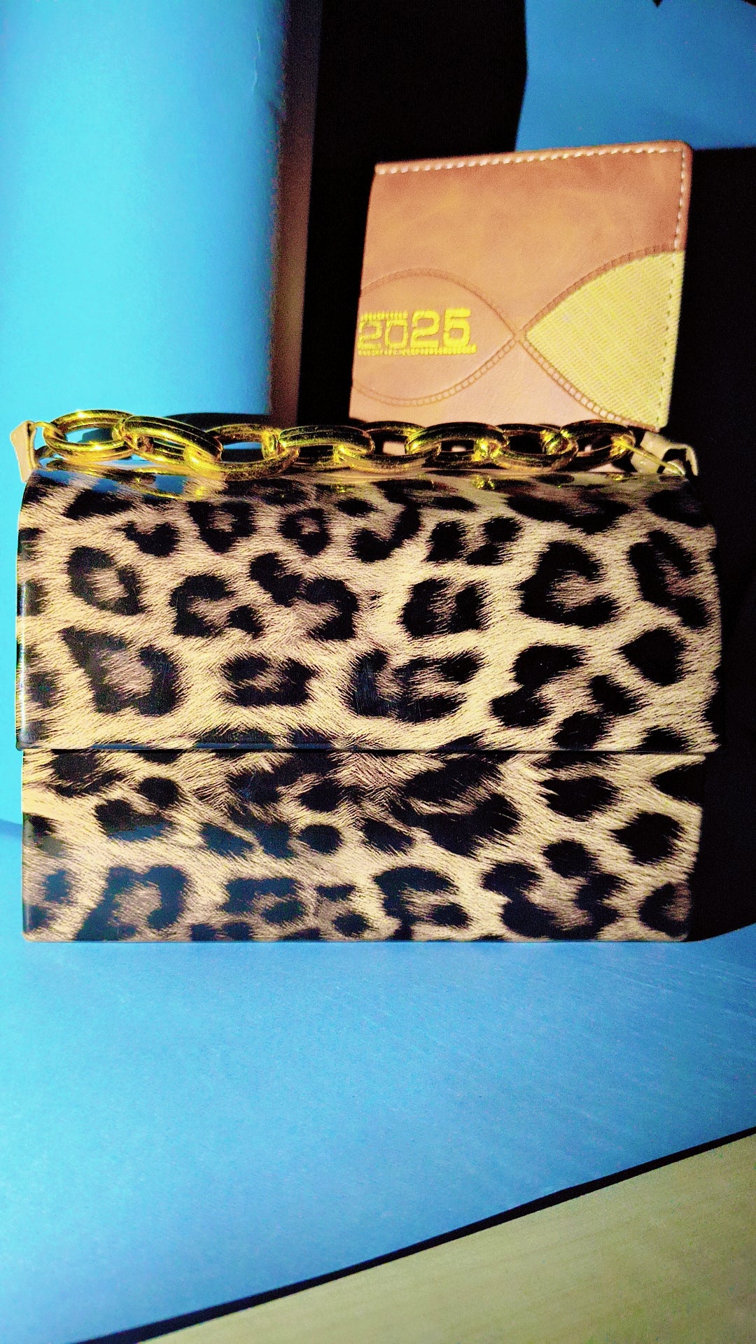 Wild Chic Tiger Print Purse with Golden Chain – SBS Luxe Edition