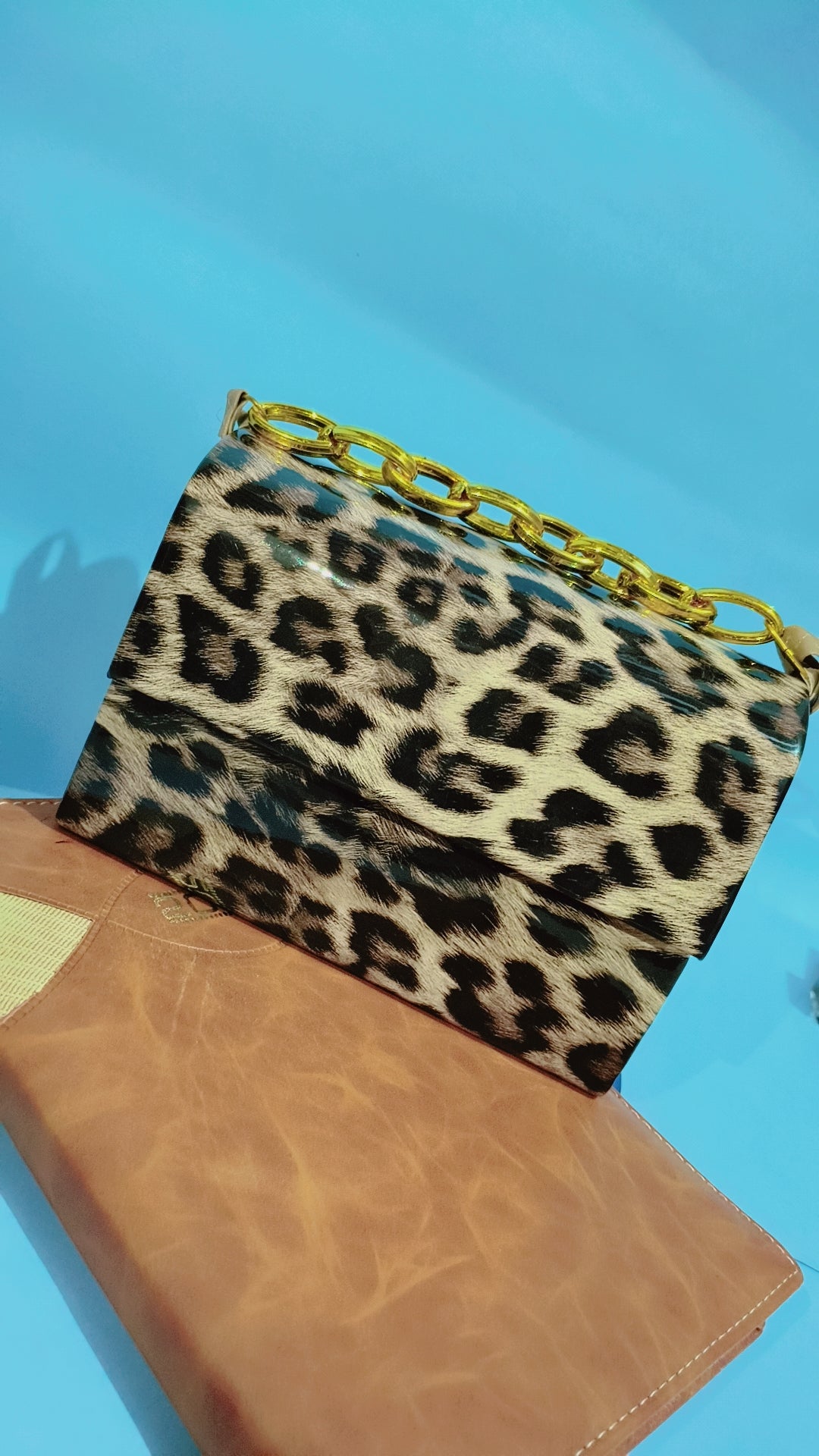 Wild Chic Tiger Print Purse with Golden Chain – SBS Luxe Edition