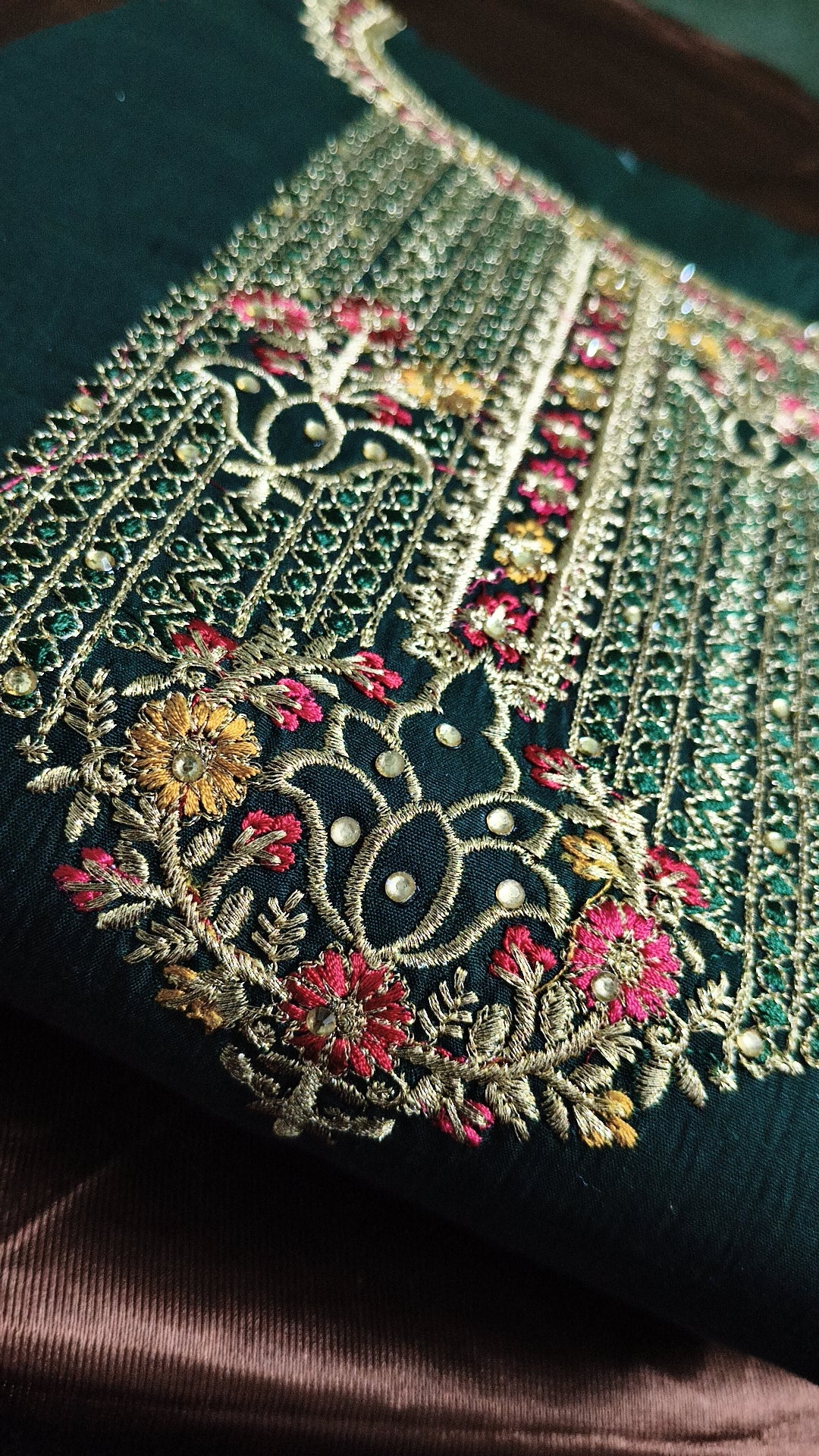 luxurious GREEN suit with duppatta