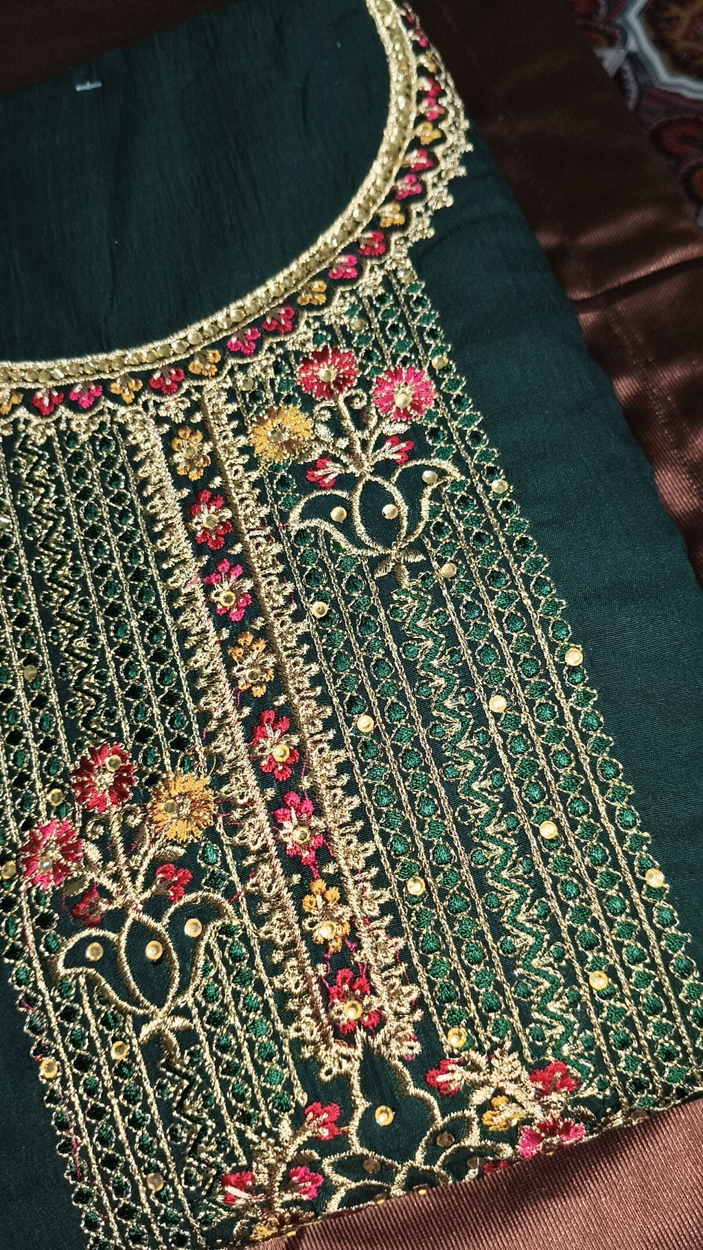 luxurious GREEN suit with duppatta