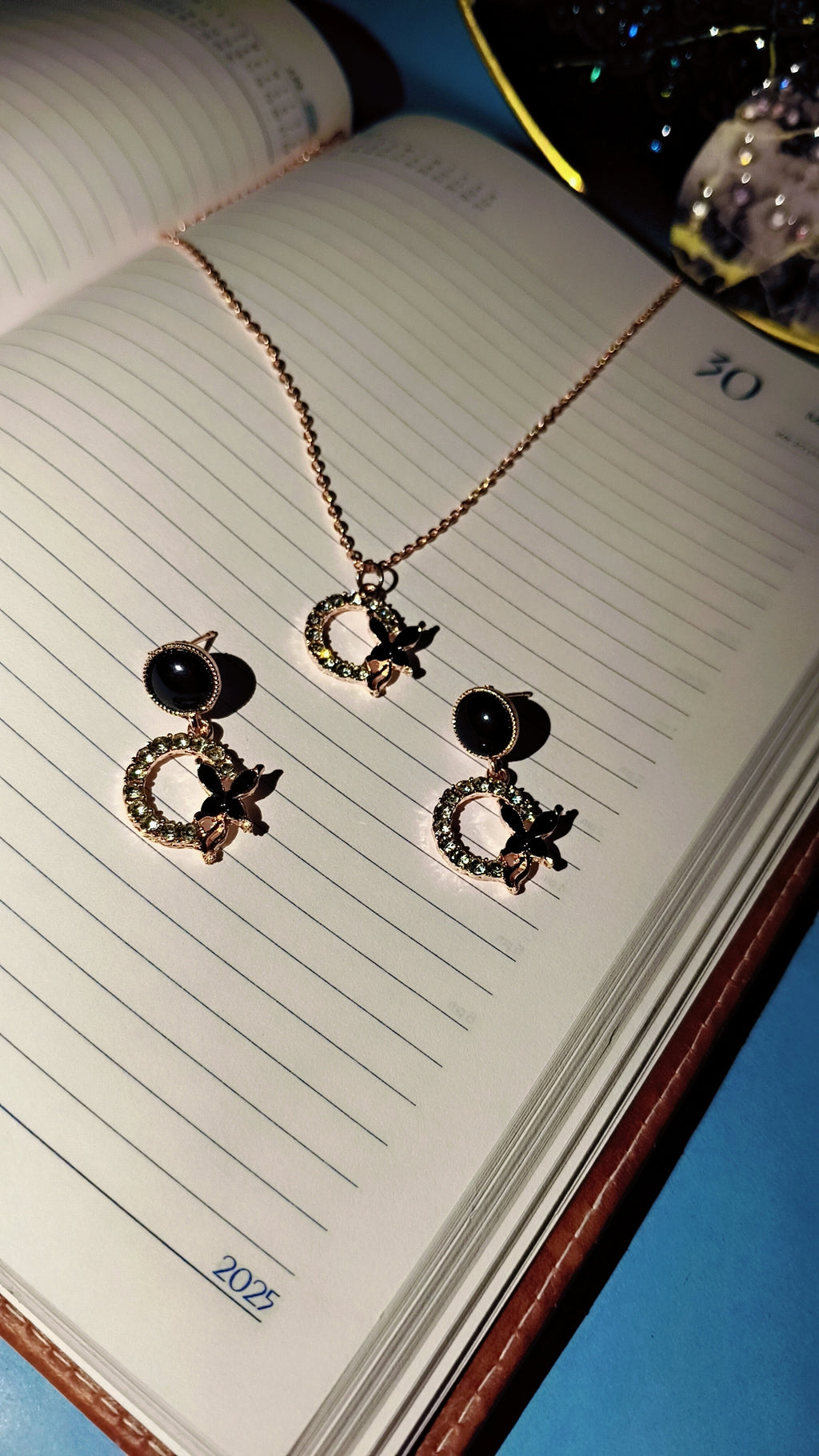🦋 Rose Gold Butterfly Pendant & Earring Set