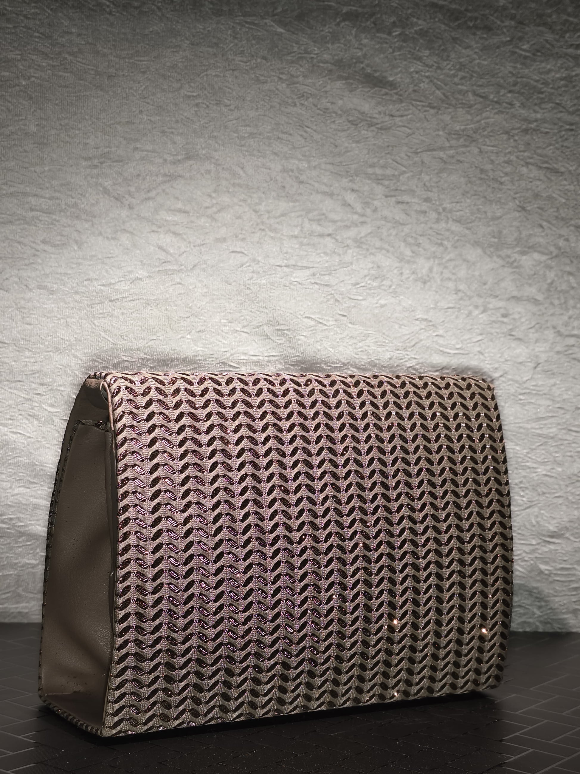 ✨ Elegant Beige & Gold Woven Clutch – Timeless Sophistication for Special Occasions